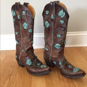 Old Gringo women’s Abbey Rose Western Boot.